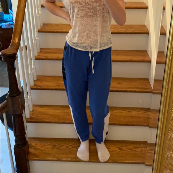 PINK Victoria's Secret Pants - Pink sweatpants